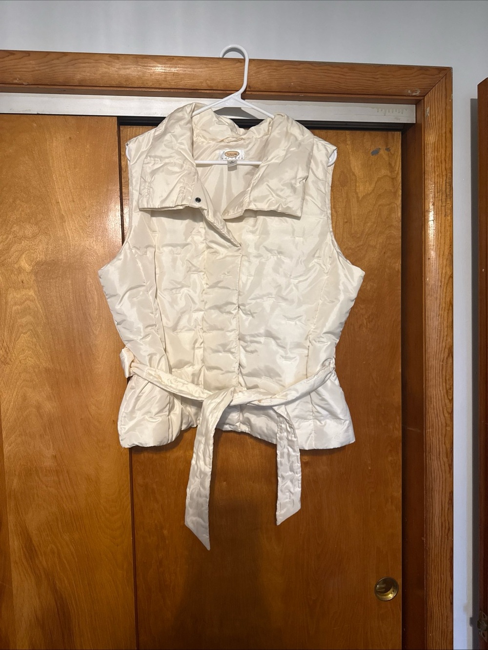 Talbots Cream Down Filled Quilted Sleeveless Tie-Waist Puffer Vest